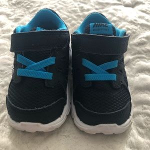 Baby boys Nike sneakers